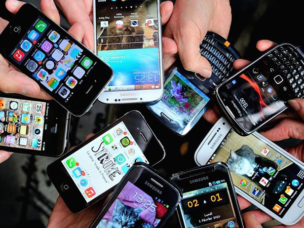Thị trường smartphone cao cấp tại Việt Nam sụt giảm