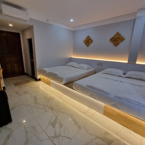 បន្ទប់ គ្រែ ពីរ