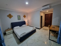 បន្ទប់ គ្រែ​​ មួយ